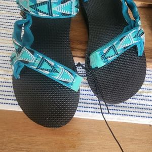 TEVA Size 6 (womens)